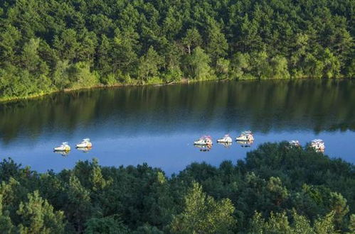 免费入园 关注净月潭微信,线上预约,无需排队