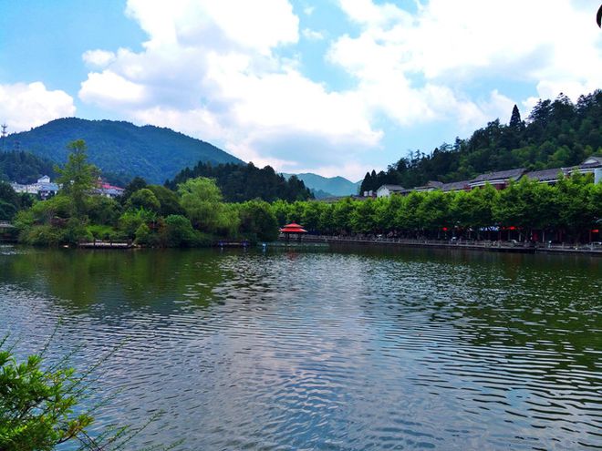 从黄山到宏村再到井冈山,我们就这样一路走来