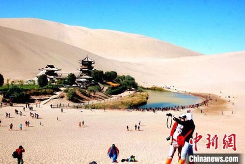 甘肃敦煌专项整治旅游市场 两千余家餐饮单位签 诚信书