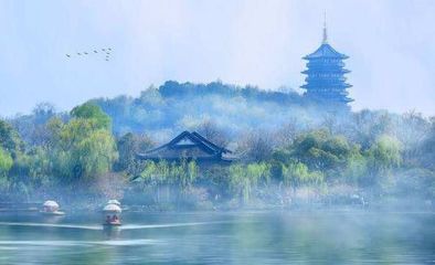 这三个湖泊各有特色,西湖虽美,却也不能独占鳌头