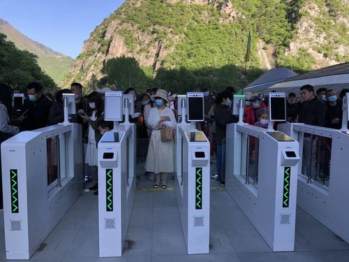 五一假期九寨沟游客数量稳步上升，景区管理有序保障游览体验